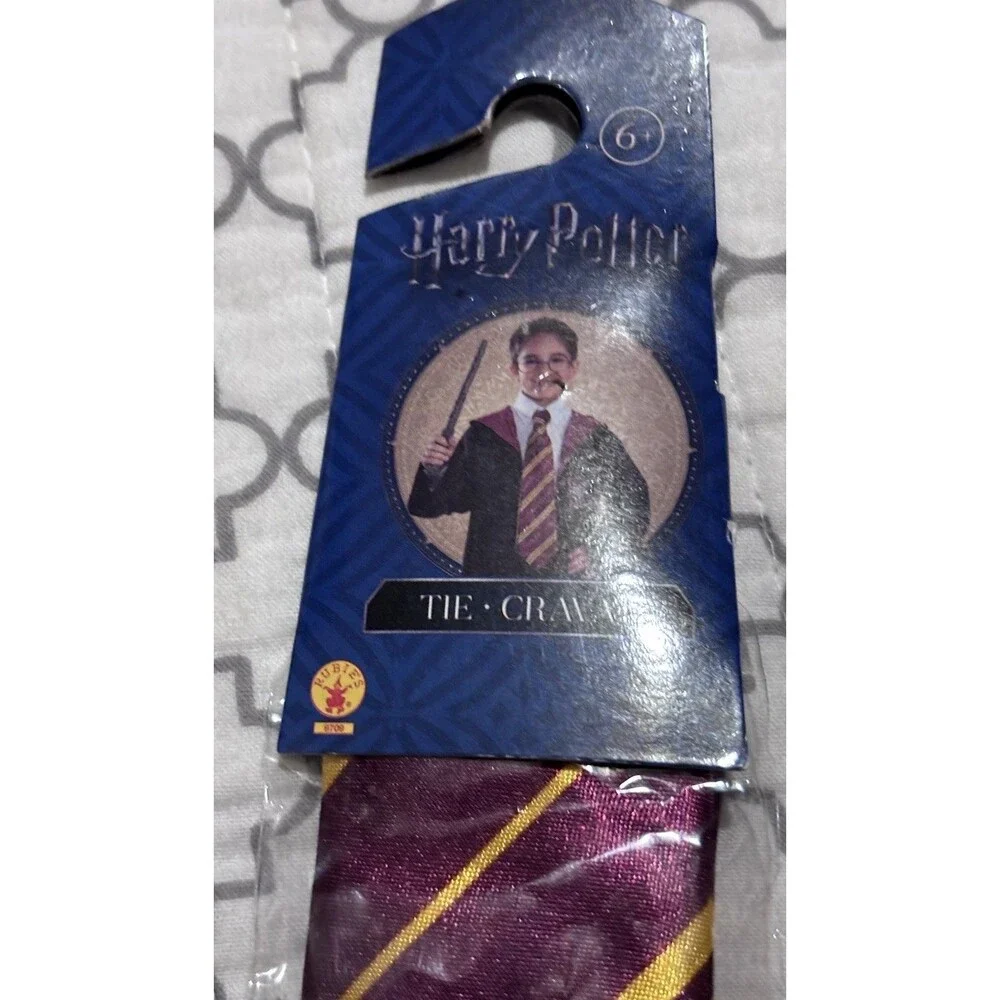 NWT Harry Potter Gryffindor Tie‎ (9709)